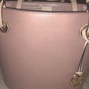 Michale Kors tote